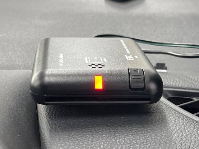 Toyota YARIS 2023-04 182358-6