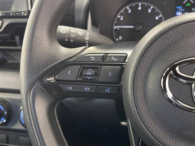 Toyota YARIS 2023-04 182358-5