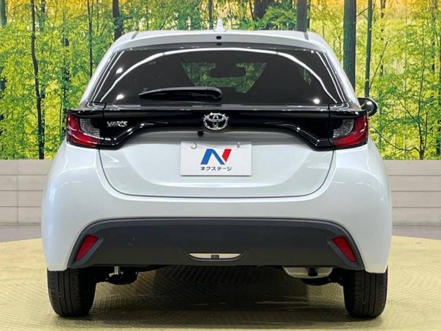 Toyota YARIS 2023-04 182358-15