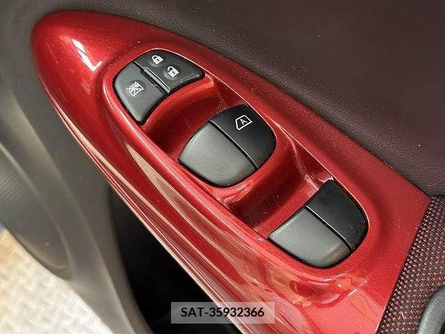 Nissan JUKE 2012-06 273991-15