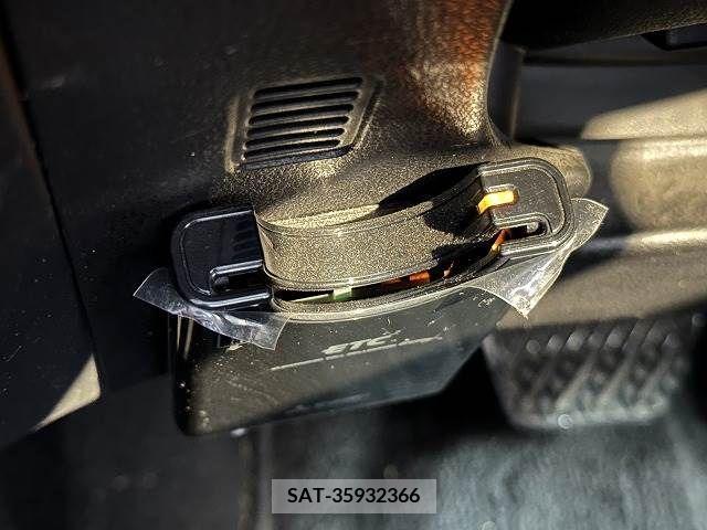 Nissan JUKE 2012-06 273991-4