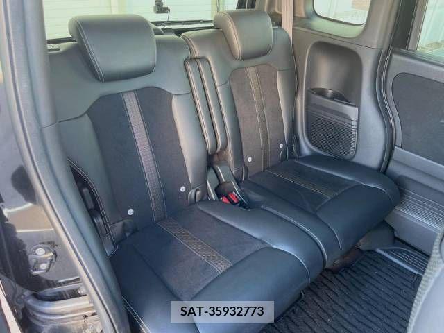 Honda N BOX CUSTOM 2017-10 365014-9