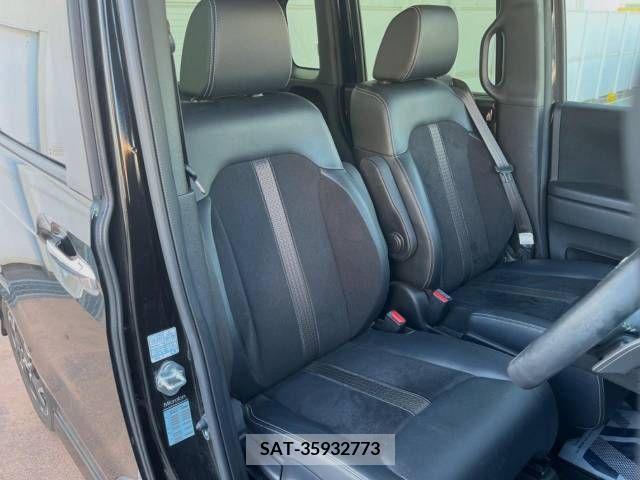 Honda N BOX CUSTOM 2017-10 365014-8