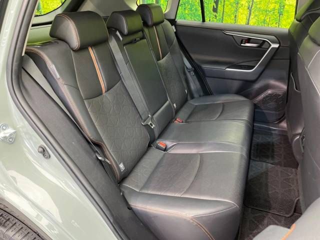 Toyota RAV4 2019-11 185377-9
