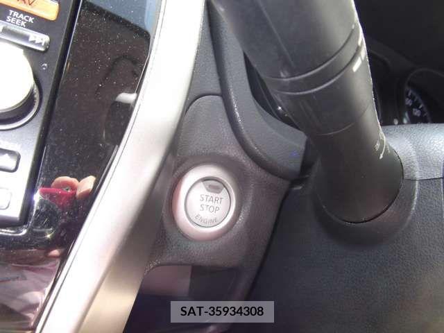 Nissan NOTE 2015-11 350368-12