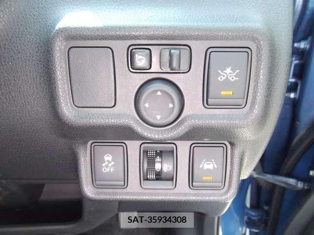 Nissan NOTE 2015-11 350368-3