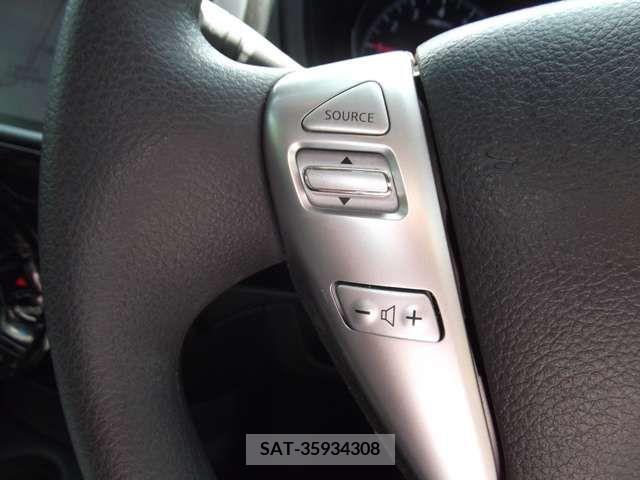 Nissan NOTE 2015-11 350368-11