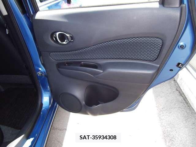 Nissan NOTE 2015-11 350368-17