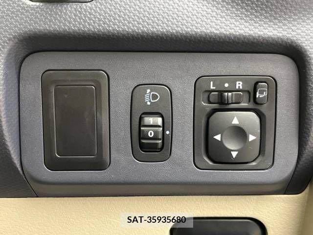Nissan OTTI 2012-01 384909-4