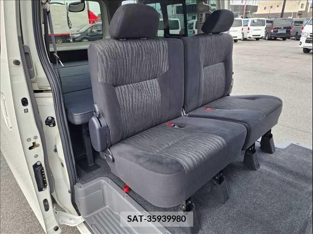 Nissan NV350 Caravan 2020-01 317355-5