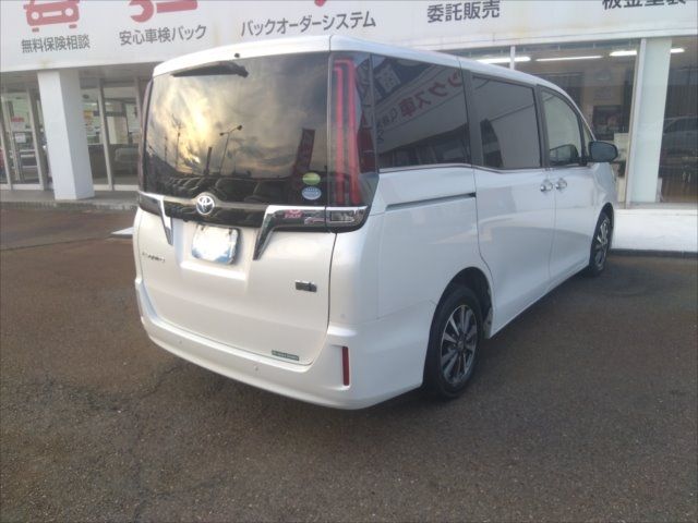 Toyota ESQUIRE 2020-12 19878-1