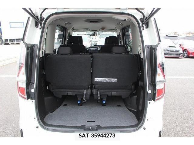 Nissan SERENA 2019-11 246729-16