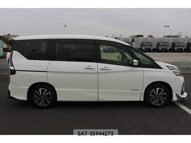 Nissan SERENA 2019-11 246729-6