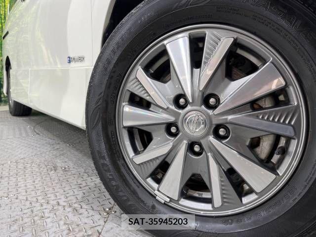 Nissan SERENA 2019-01 223557-12
