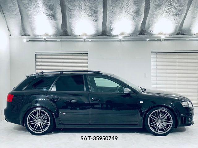 Audi RS4 2008-06 261697-5