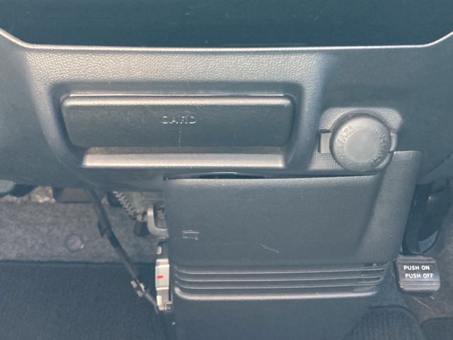 Nissan ROOX 2010-03 193583-17
