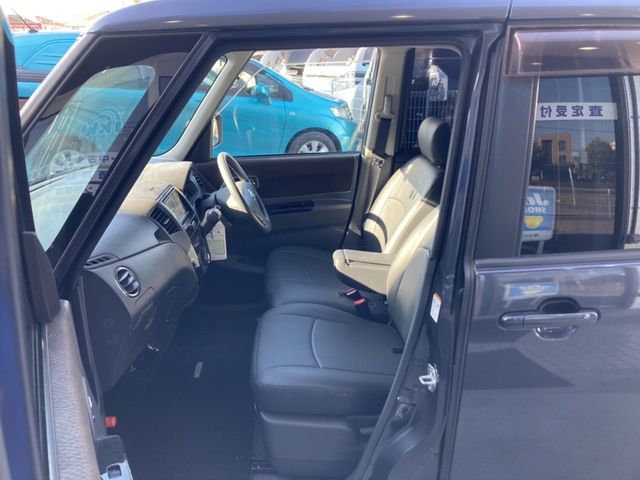 Nissan ROOX 2010-03 193583-5