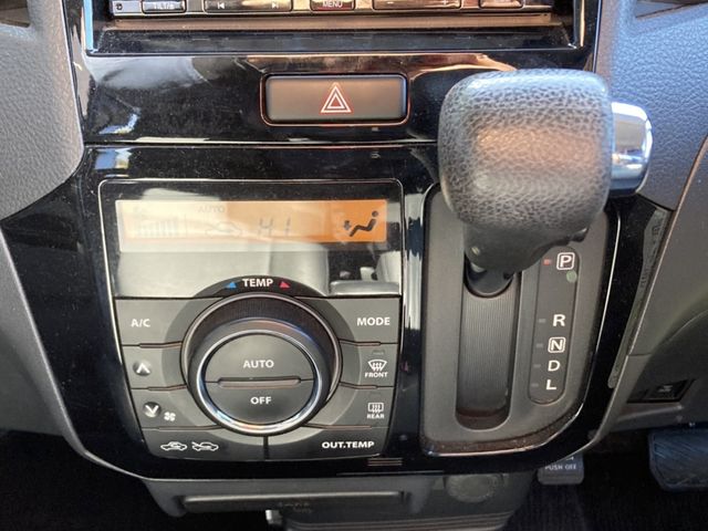 Nissan ROOX 2010-03 193583-14