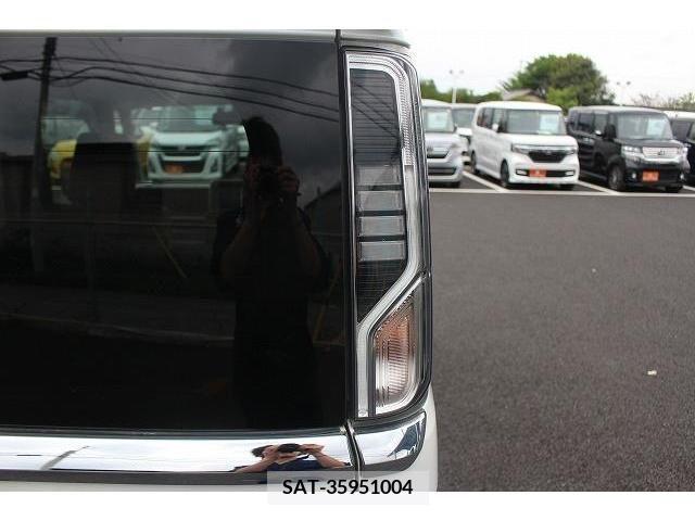 Suzuki SPACIA 2018-05 285698-10