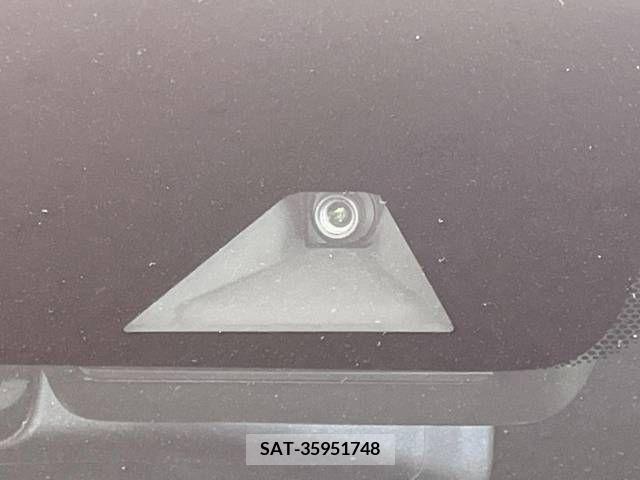 Nissan NOTE 2018-08 392936-4