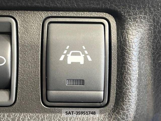 Nissan NOTE 2018-08 392936-7