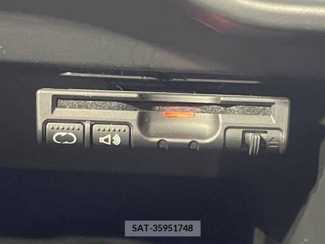 Nissan NOTE 2018-08 392936-5