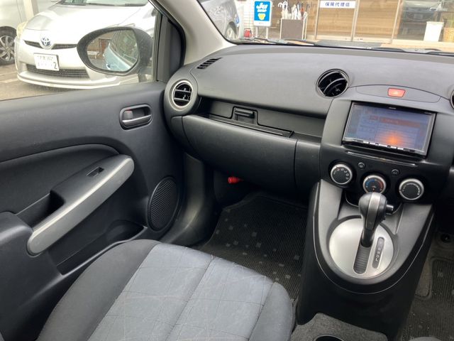 Mazda DEMIO 2011-07 1944-8