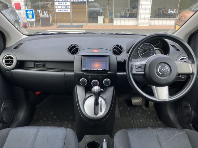 Mazda DEMIO 2011-07 1944-4