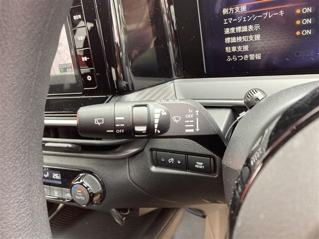 Nissan NOTE 2021-04 194908-17