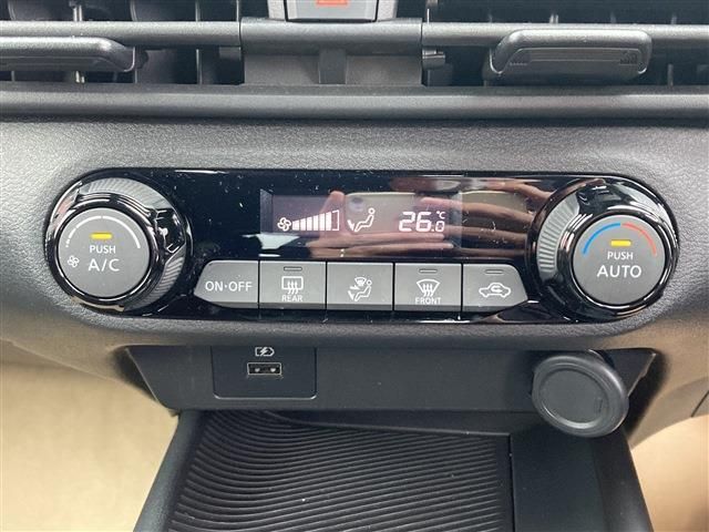 Nissan NOTE 2021-04 194908-16