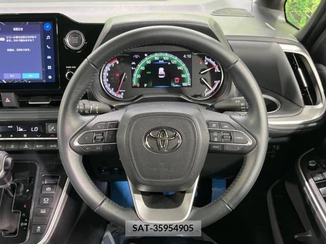Toyota VOXY 2022-07 337795-12