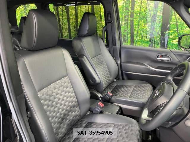 Toyota VOXY 2022-07 337795-8