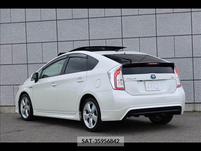 Toyota PRIUS 2014-03 386763-3