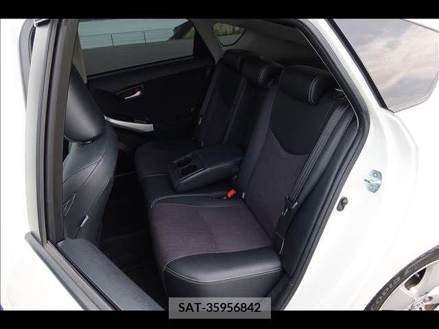 Toyota PRIUS 2014-03 386763-21