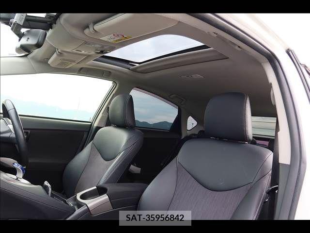 Toyota PRIUS 2014-03 386763-18