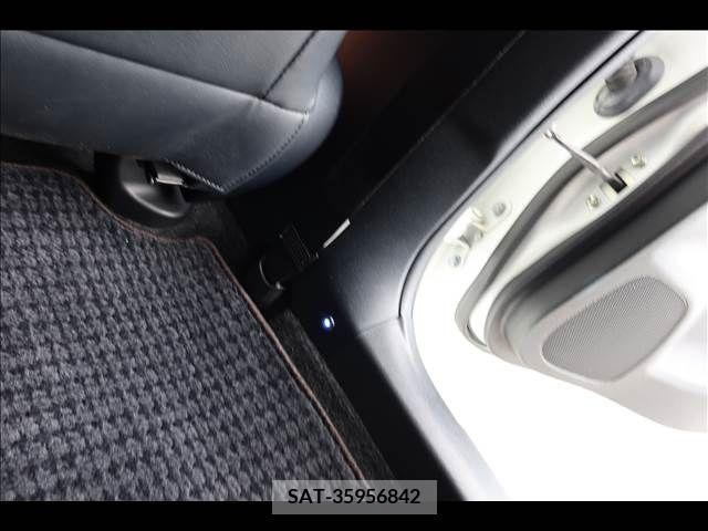 Toyota PRIUS 2014-03 386763-16