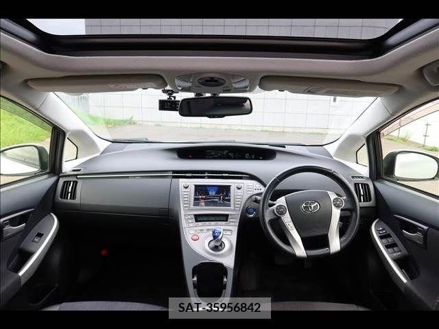 Toyota PRIUS 2014-03 386763-8