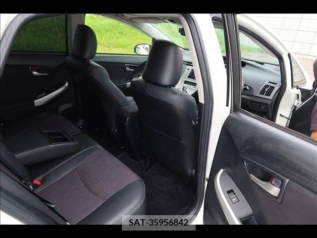 Toyota PRIUS 2014-03 386763-14