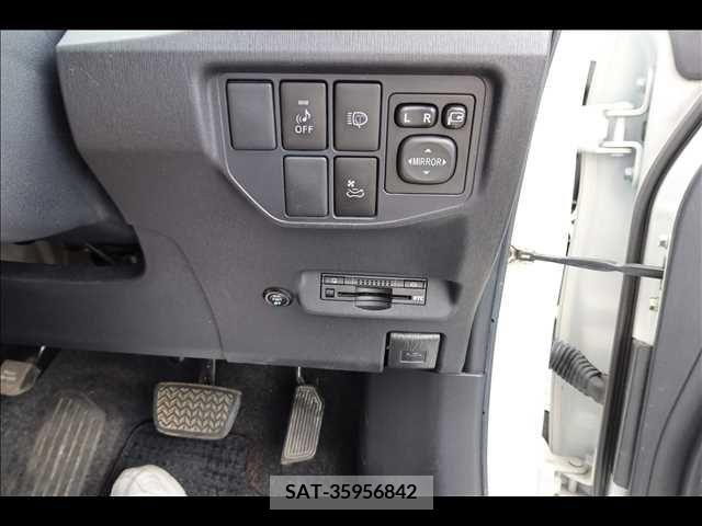Toyota PRIUS 2014-03 386763-27