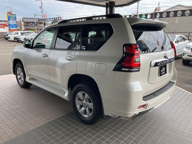 Toyota PRADO 2022-08 22710-6