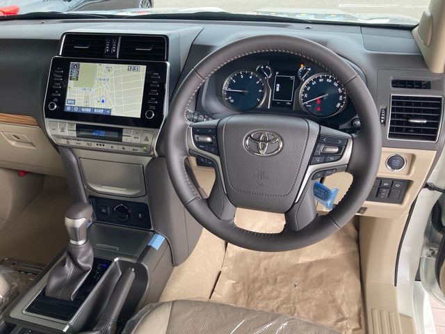 Toyota PRADO 2022-08 22710-14