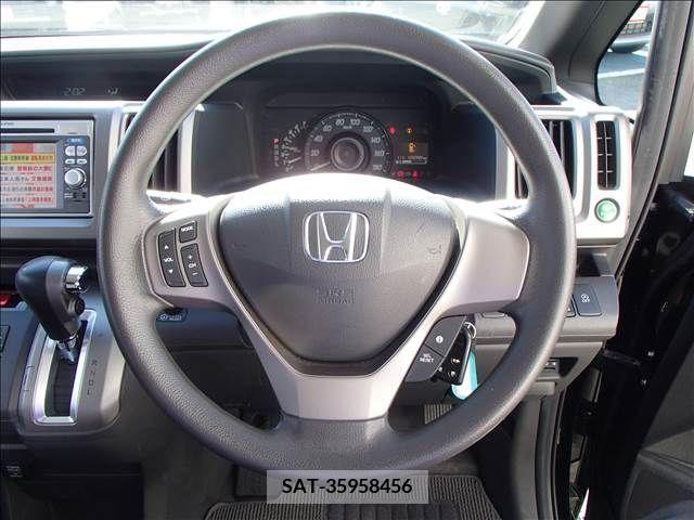 Honda e 2013-01 219474-11