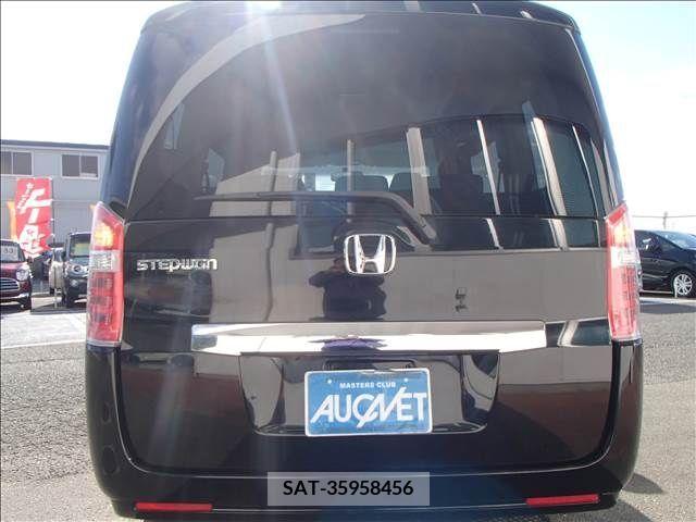 Honda e 2013-01 219474-4
