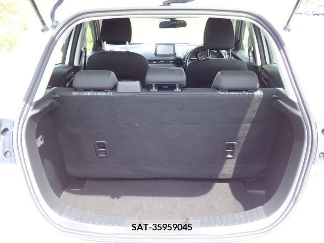Mazda DEMIO 2019-03 334761-17