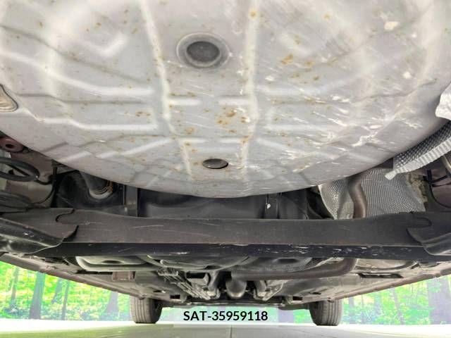 Nissan NOTE 2013-03 239661-19