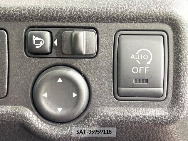 Nissan NOTE 2013-03 239661-5