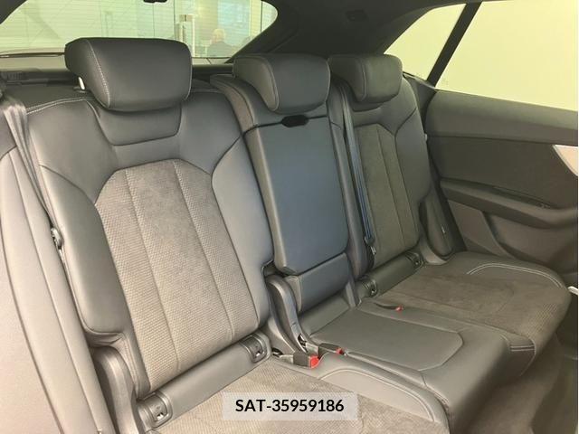 Audi Q8 2020-12 220315-14