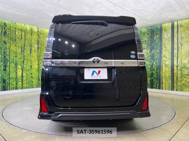 Toyota VOXY 2019-11 331687-16