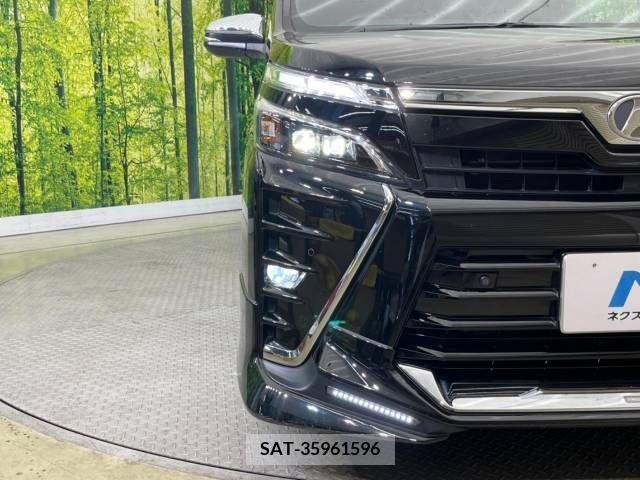 Toyota VOXY 2019-11 331687-13