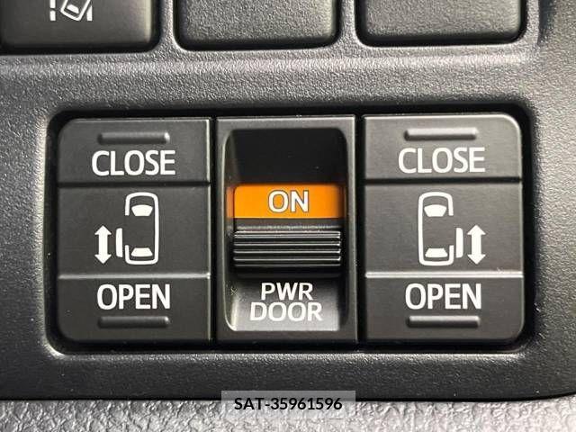 Toyota VOXY 2019-11 331687-6